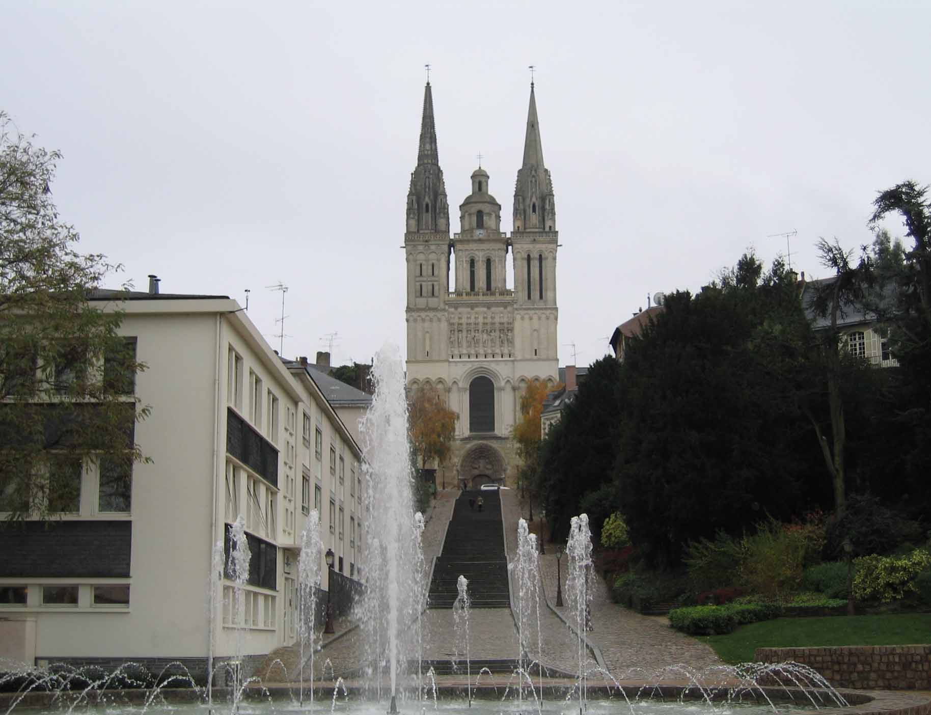 Veillée de Prière pour la Vie Naissante à Angers (Cathédrale)