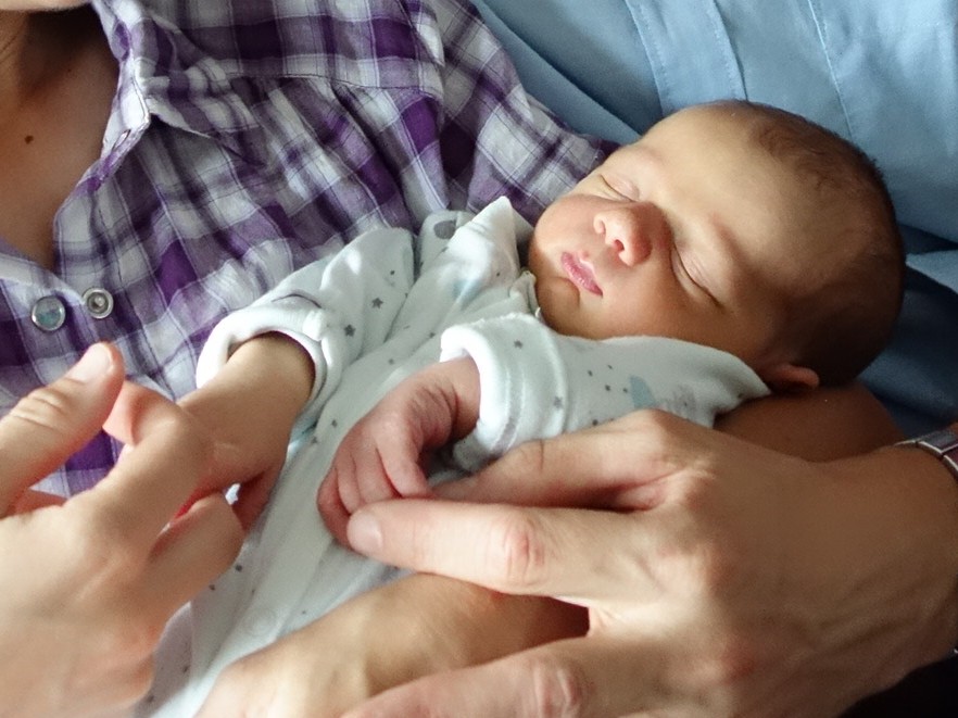 Vêpres, chapelet et Salut du Saint-Sacrement pour la vie naissante.