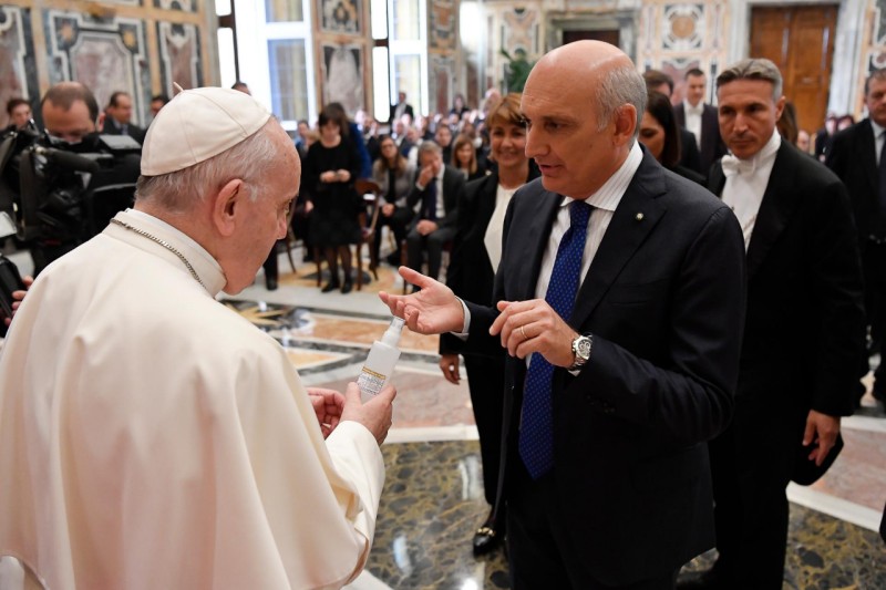le Pape redit son opposition à la suppression de l'objection de conscience