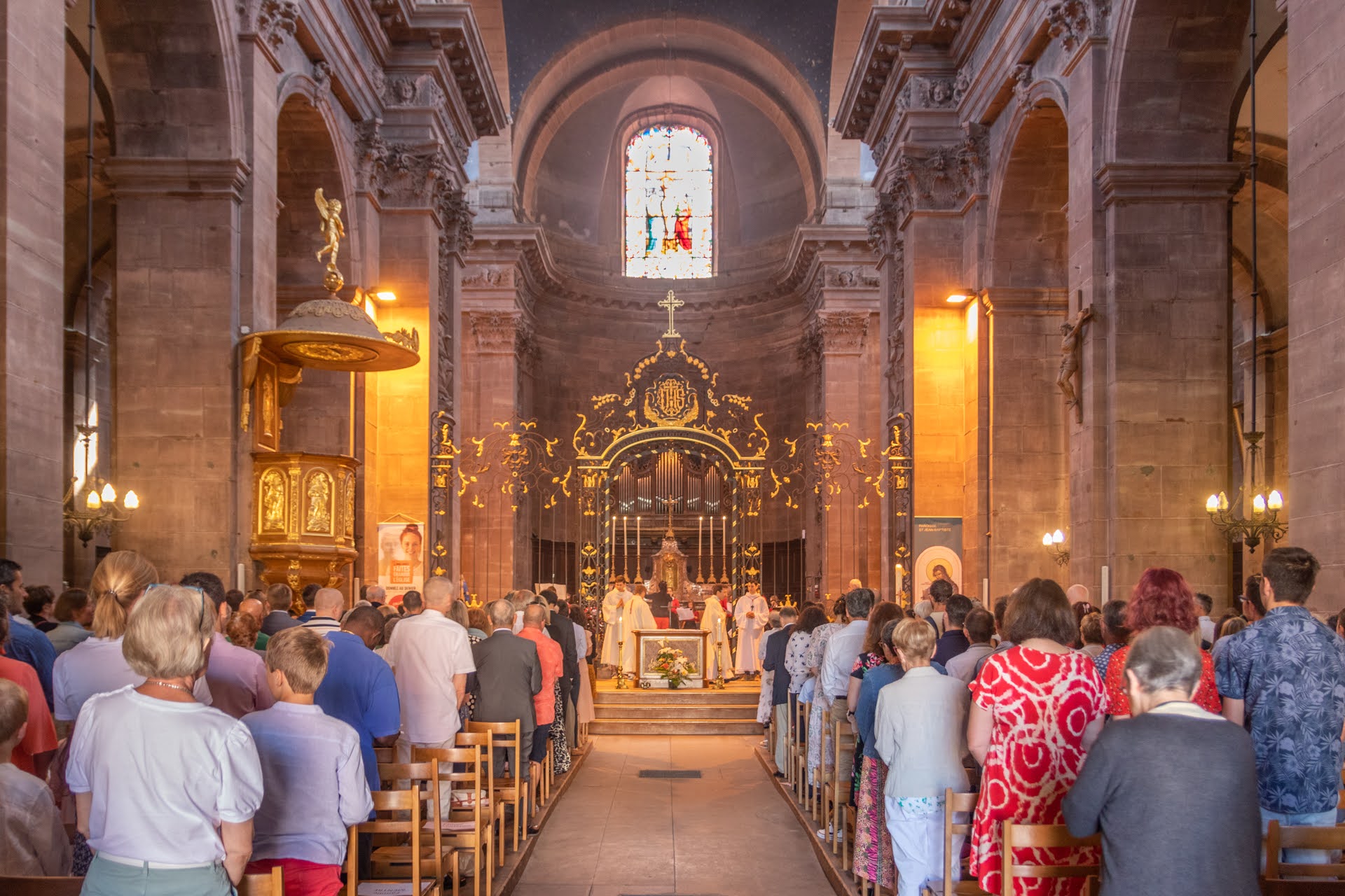 Veillée de prière pour la vie à la cathédrale de Belfort