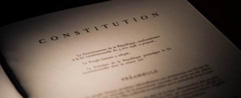 L'IVG bientôt dans la constitution ?